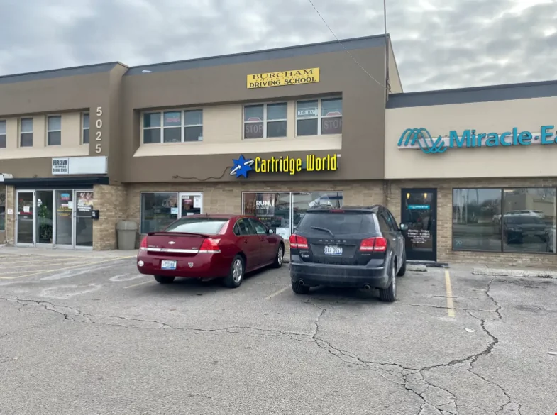 5025 W. Saginaw Highway — Lease in Lansing, MI, photo 4 of 8