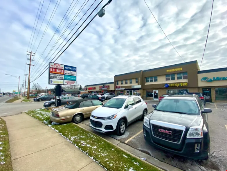 5025 W. Saginaw Highway — Lease in Lansing, MI, photo 5 of 8