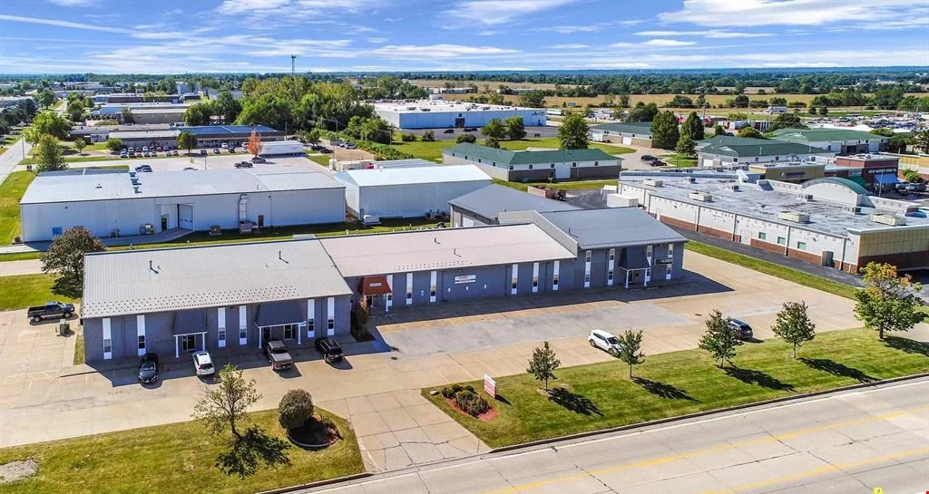 2234 W Townline Rd Warehouse — Lease in Peoria, IL, photo 8 of 8