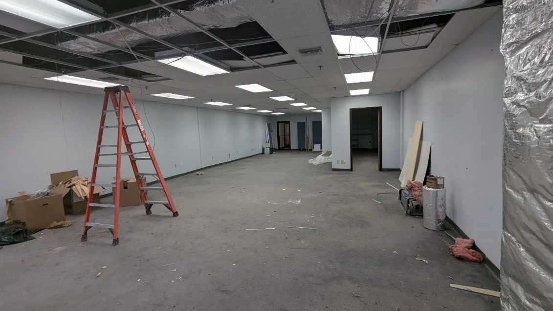 120 Lambert Lind Hwy Unit 6 1995 SF Warwick, RI 02886 - retail for sale in warwick, RI