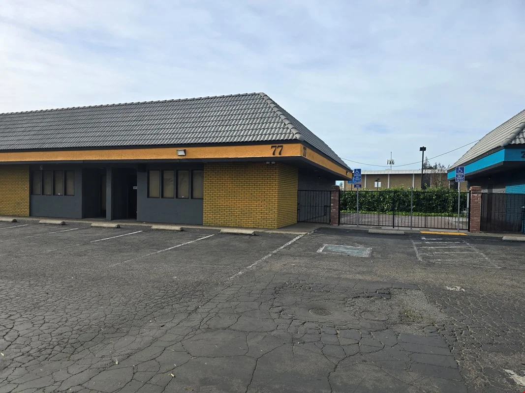 Medical/Dental Office/Clinic — Lease in Stockton, CA, photo 3 of 8