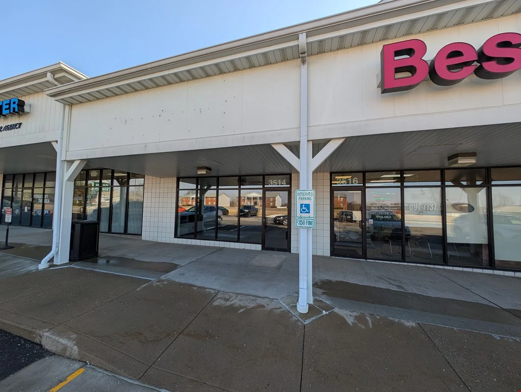 3514 W Willow Knolls — Lease in Peoria, IL, photo 5 of 8
