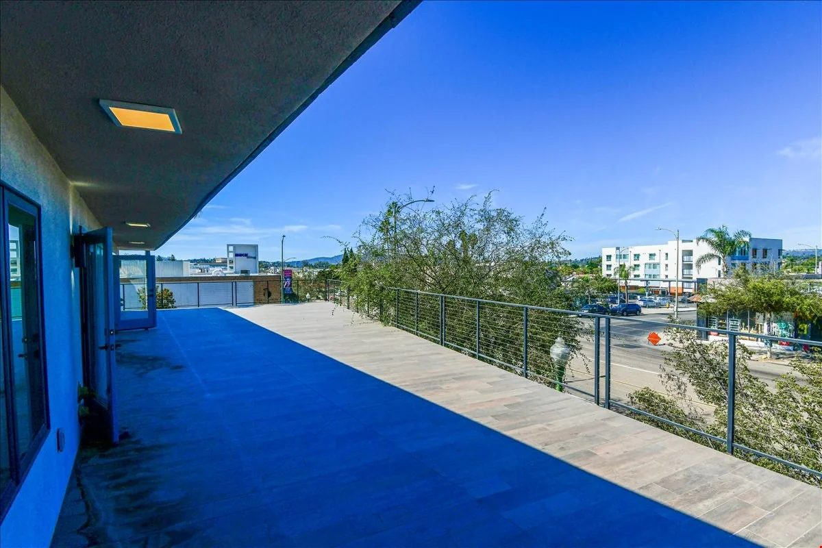 E Grand Ave — Lease in Escondido, CA, photo 2 of 8