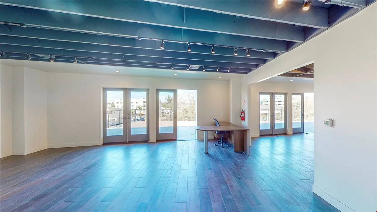 E Grand Ave — Lease in Escondido, CA, photo 4 of 8