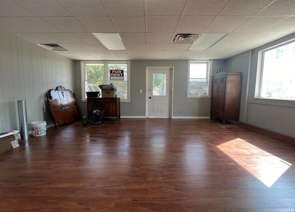 421 E Moneta Ave — Lease in Peoria Heights, IL, photo 4 of 8