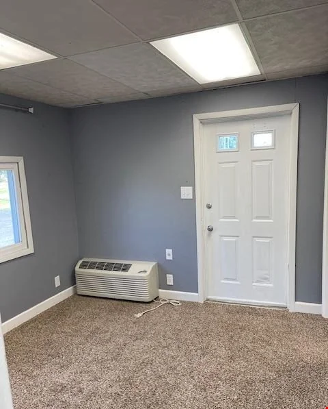 COMMERCIAL SPACE — Lease in Biglerville, PA, photo 3 of 8