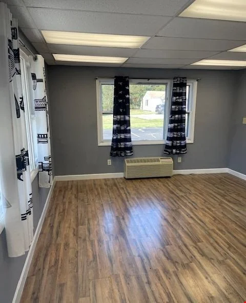 COMMERCIAL SPACE — Lease in Biglerville, PA, photo 4 of 8