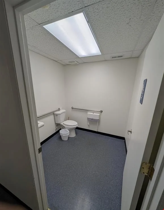 7501 N University St — Lease in Peoria, IL, photo 6 of 8