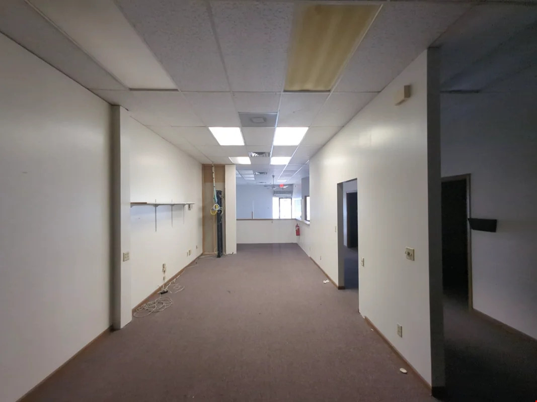 Sunset Plaza — Lease in Pekin, IL, photo 3 of 8