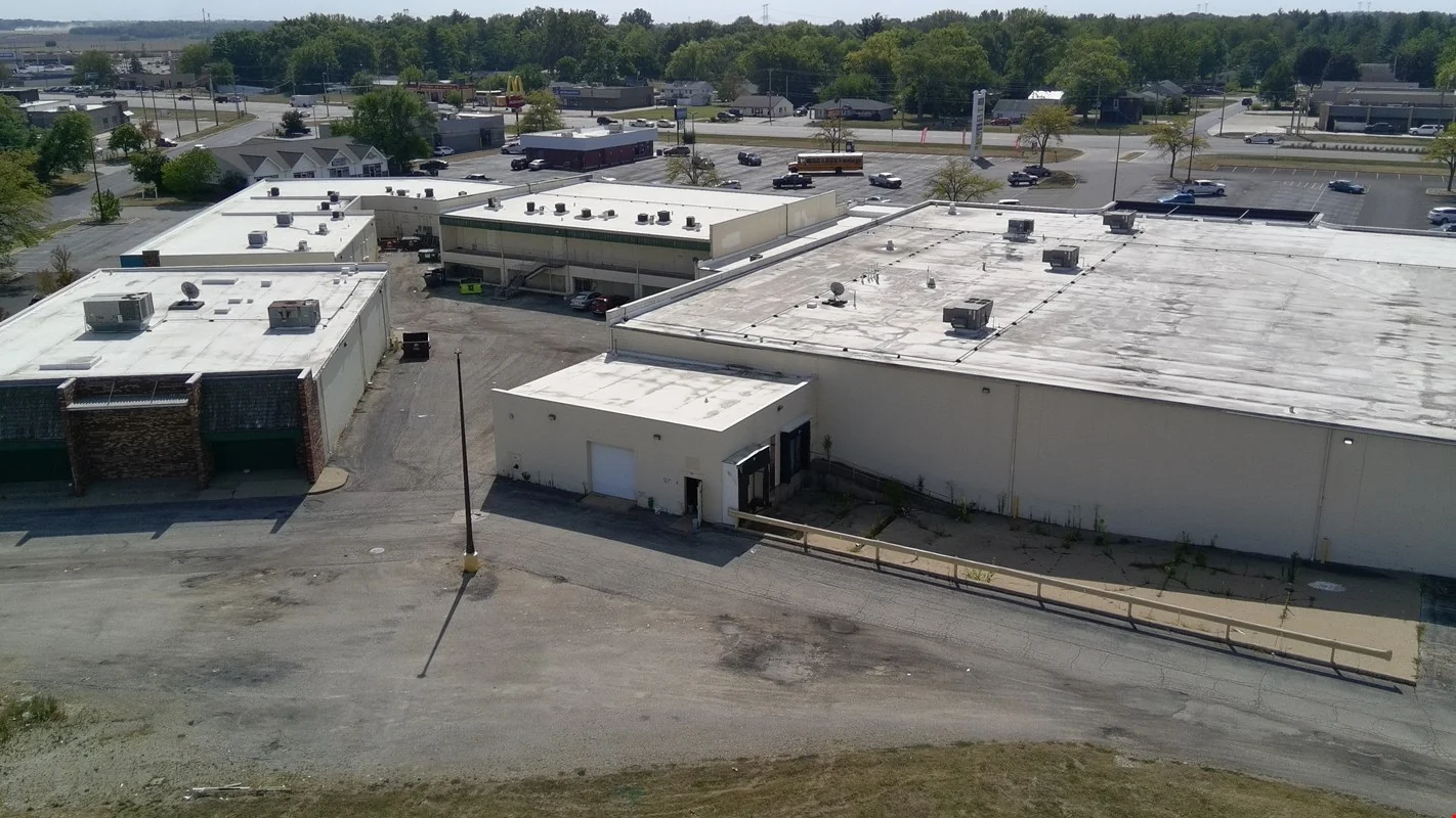 3245 Court St — Lease in Pekin, IL, photo 3 of 8