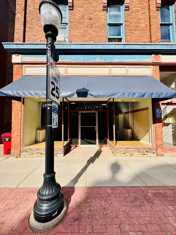 114 W. Washington St., Marquette MI 49855 — Lease in Marquette, MI, photo 1 of 8