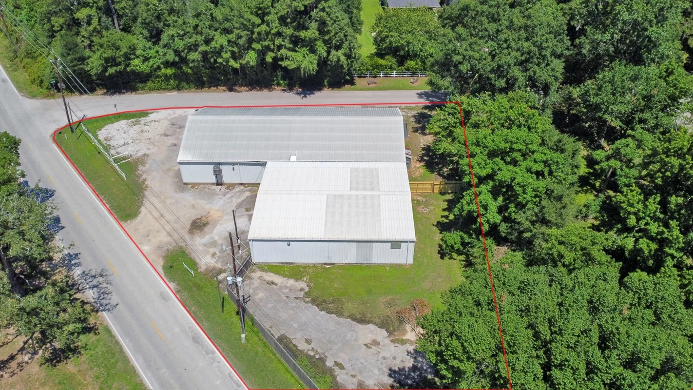 9,000 SF Flex Space – Warehouse + Office — Lease in Magnolia, TX, photo 5 of 8