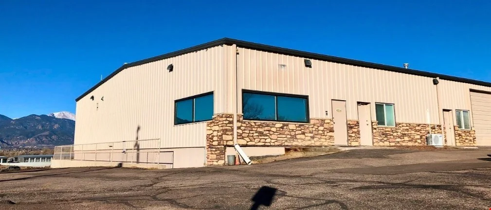 Industrial Distribution Warehouse — Lease in Colorado Springs, CO, photo 1 of 8