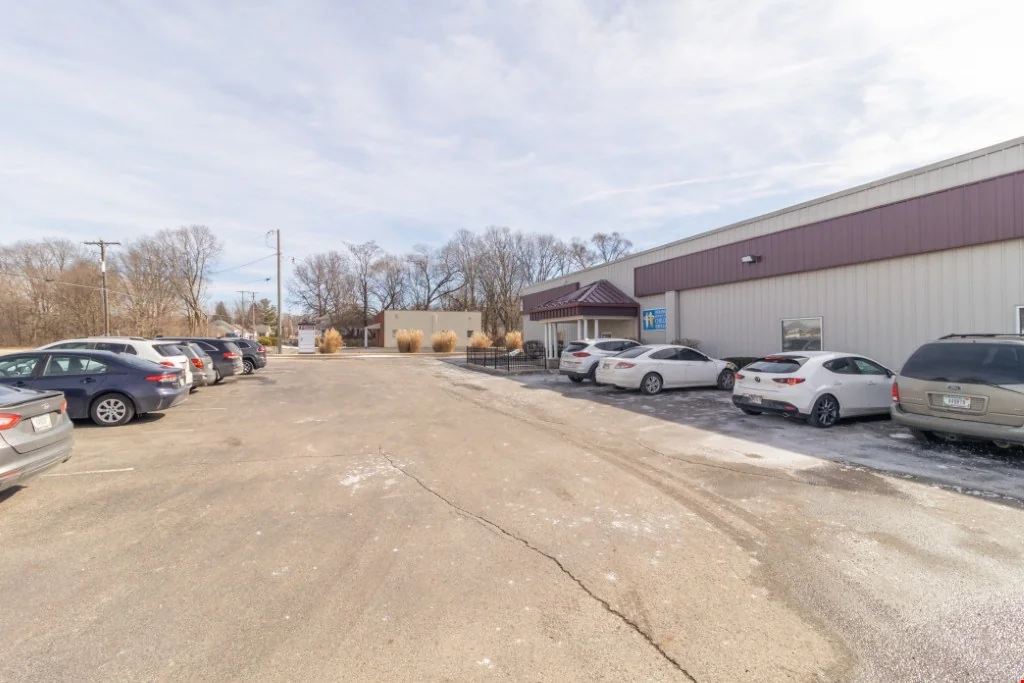527 New York Ave — Lease in New Castle, IN, photo 1 of 8