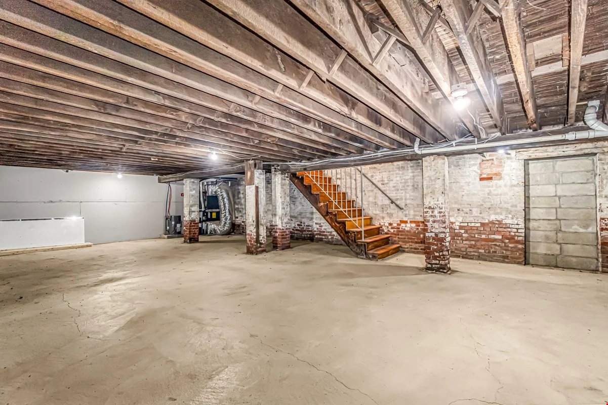 1296 State Street — Lease in New Haven, CT, photo 3 of 8