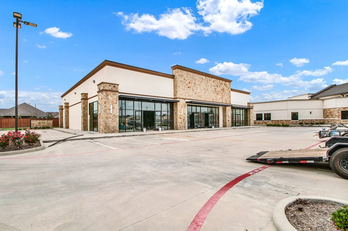 5,131 SF of Prime Retail Space Lease ! — Lease in Spring, TX, photo 2 of 8