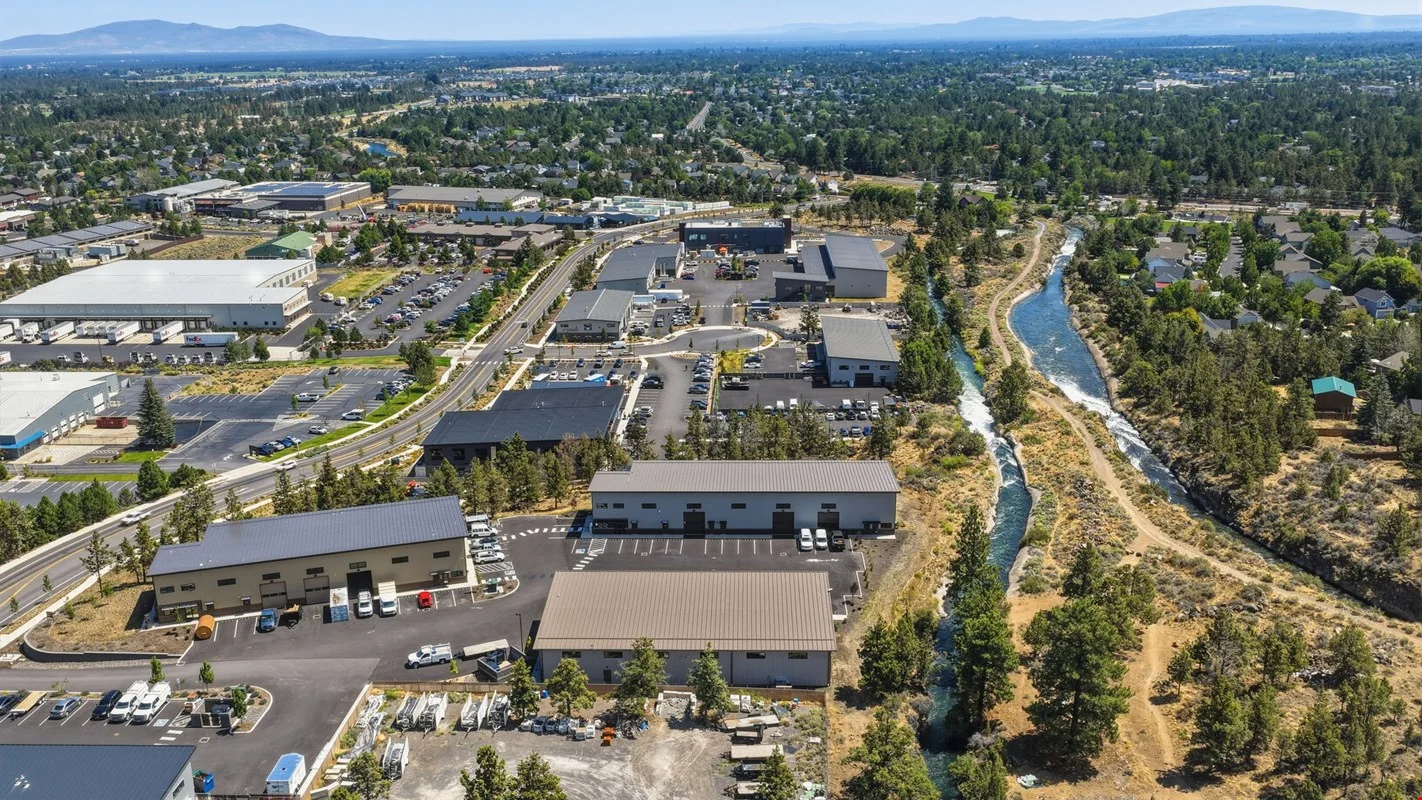 20723 Brinson Blvd — Lease in Bend, OR, photo 4 of 8