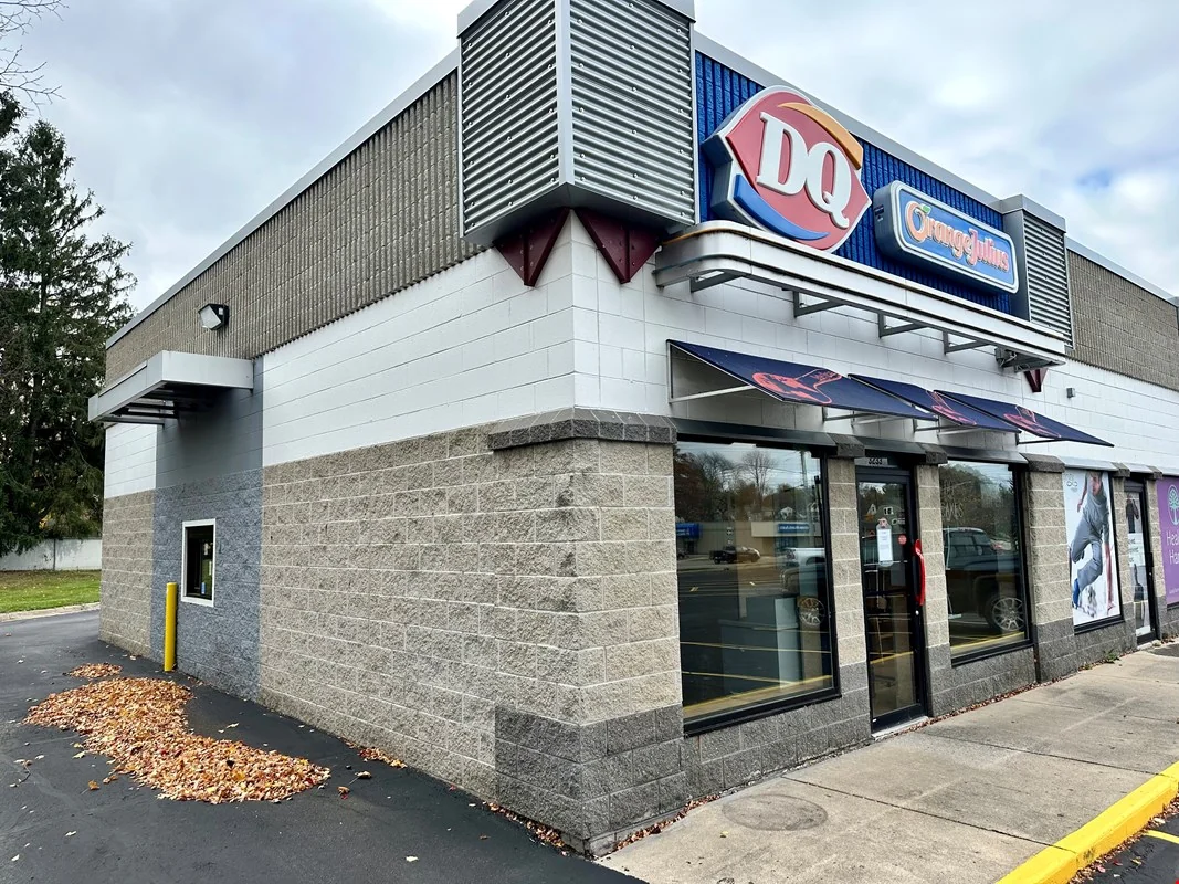 Retail Drive Through on Saginaw Hwy Lansing — Lease in Lansing, MI, photo 5 of 8