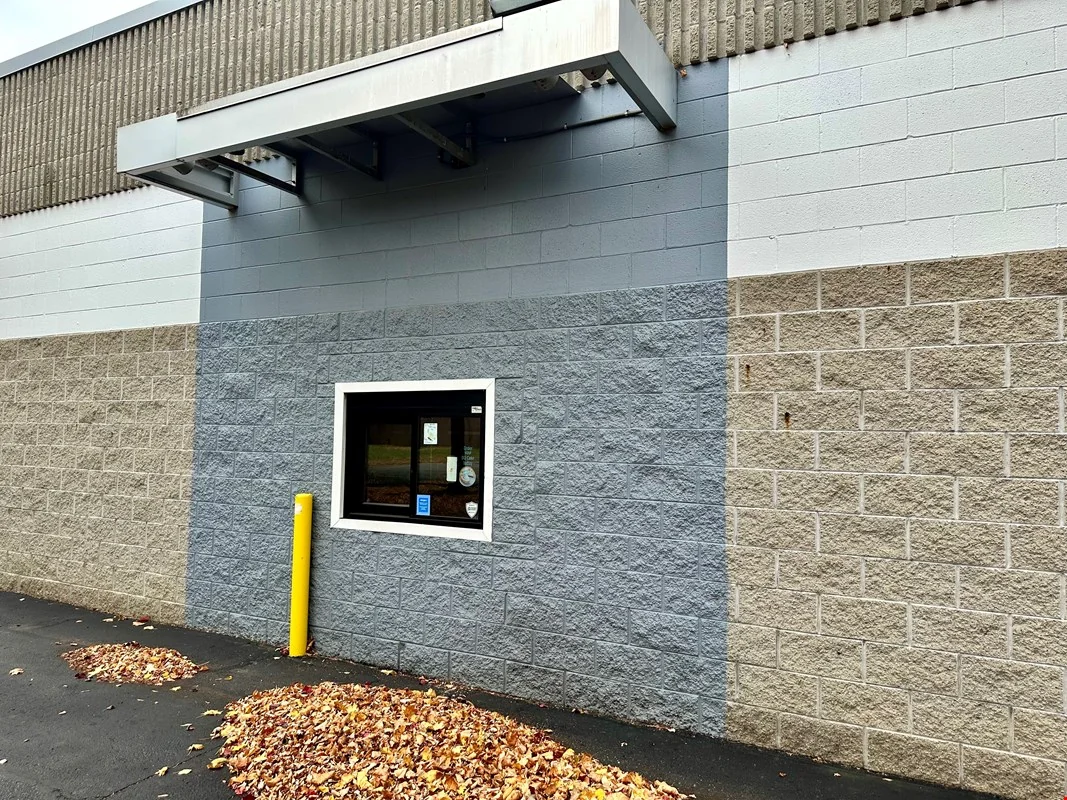 Retail Drive Through on Saginaw Hwy Lansing — Lease in Lansing, MI, photo 7 of 8
