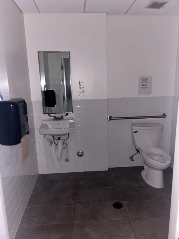 2341 Hollywood Blvd • Hollywood, FL — Lease in Hollywood, FL, photo 5 of 8
