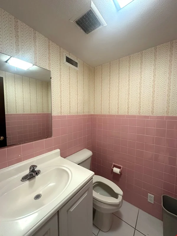 150 S Main Street: Suite B — Lease in Morton, IL, photo 1 of 8
