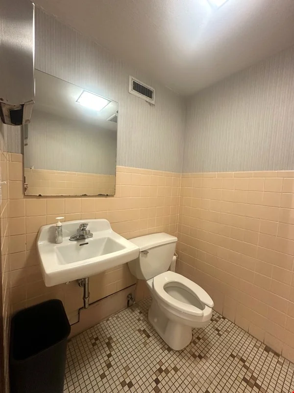 150 S Main Street: Suite B — Lease in Morton, IL, photo 6 of 8