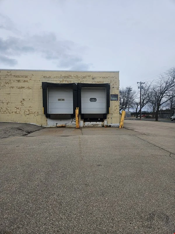 Industrial for Lease - 2814 Perry St — Lease in Madison, WI, photo 4 of 8