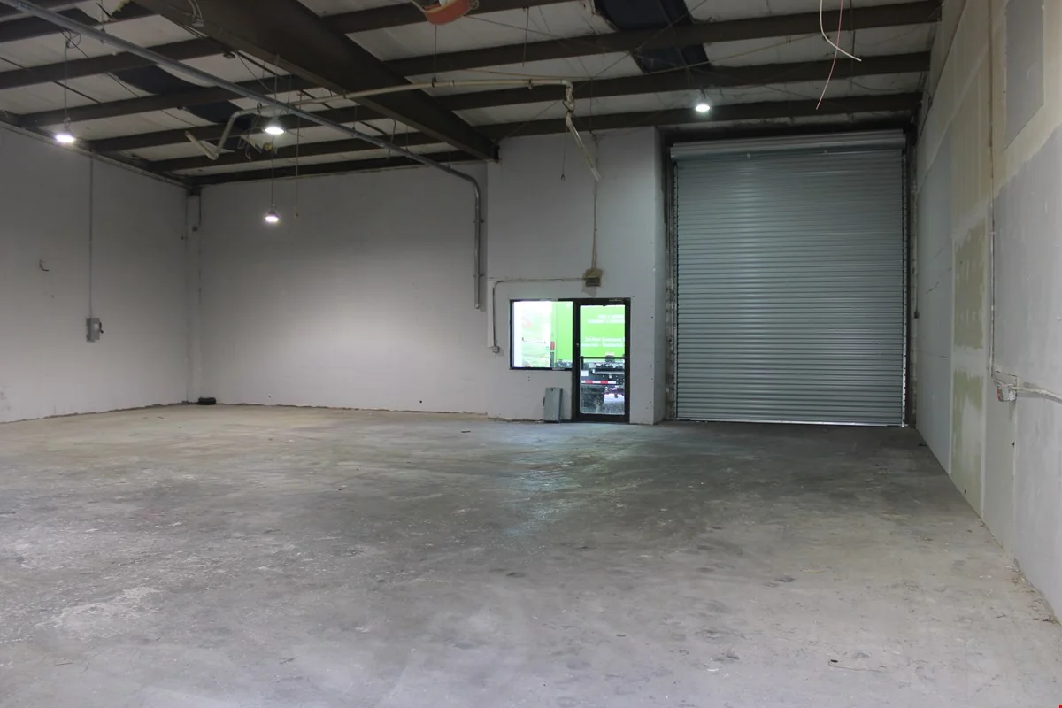 977 Withlacoochee Street, Suite D, Safety Harbor, FL… — Lease in Safety Harbor, FL, photo 1 of 8