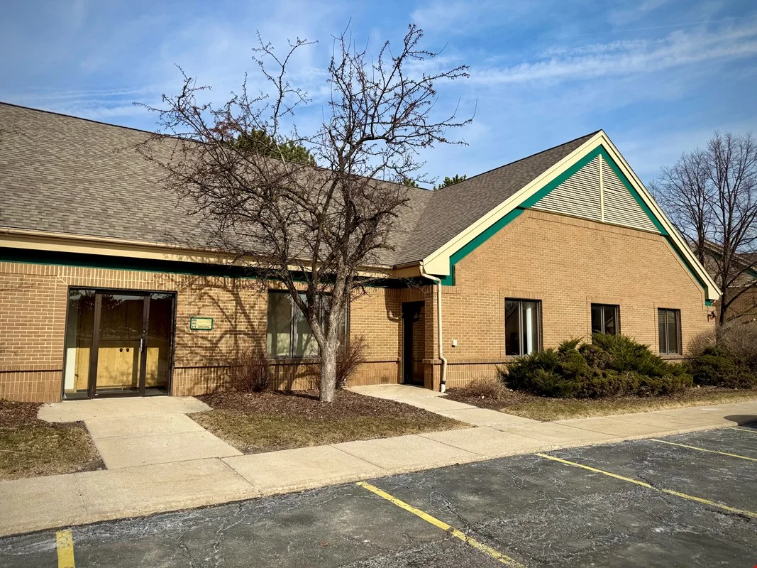 West Lansing Office just off I-496 — Lease in Lansing, MI, photo 4 of 8