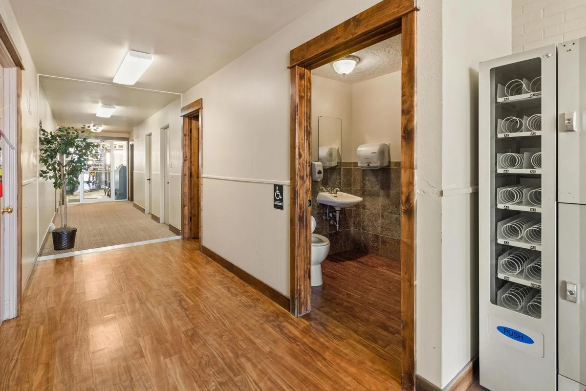 2918 W 10th St. Unit #3 Greeley CO. 80634 — Lease in Greeley, CO, photo 7 of 8