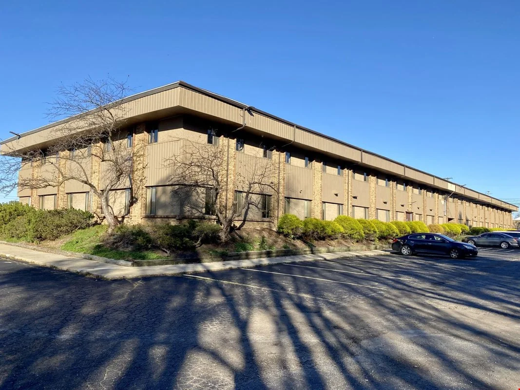 For Lease: Non-Profit and Community Focus Office… — Lease in Lansing, MI, photo 2 of 6