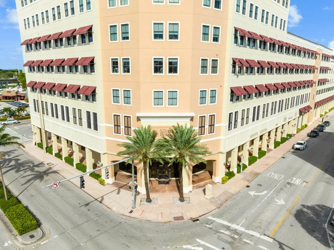 Plaza San Remo Medical Office — Lease in Coral Gables, FL, photo 1 of 8