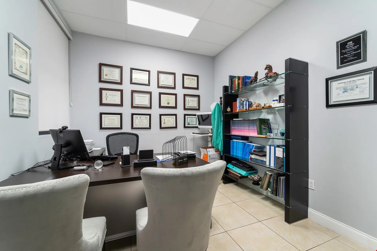 Plaza San Remo Medical Office — Lease in Coral Gables, FL, photo 7 of 8