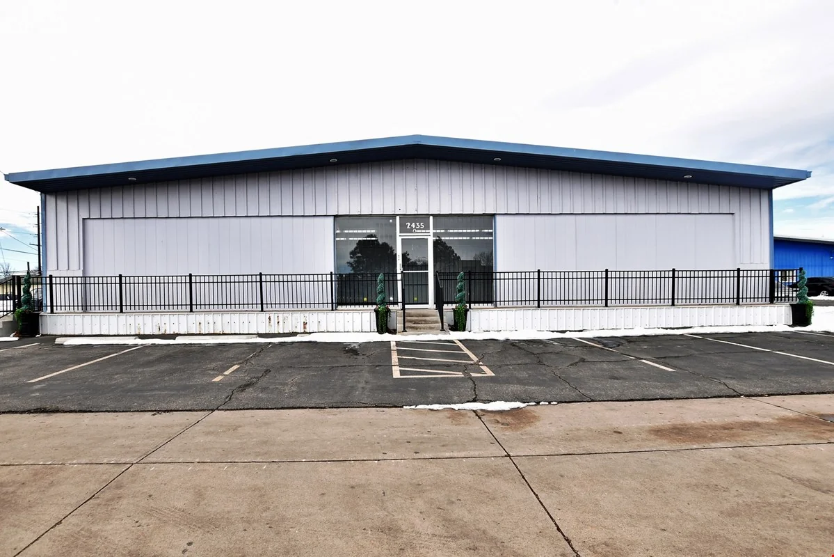 Retail / Office 8th Avenue — Lease in Greeley, CO, photo 4 of 8