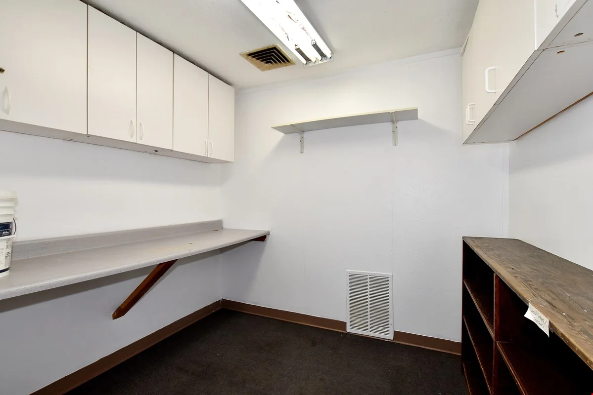 Retail / Office 8th Avenue — Lease in Greeley, CO, photo 6 of 8