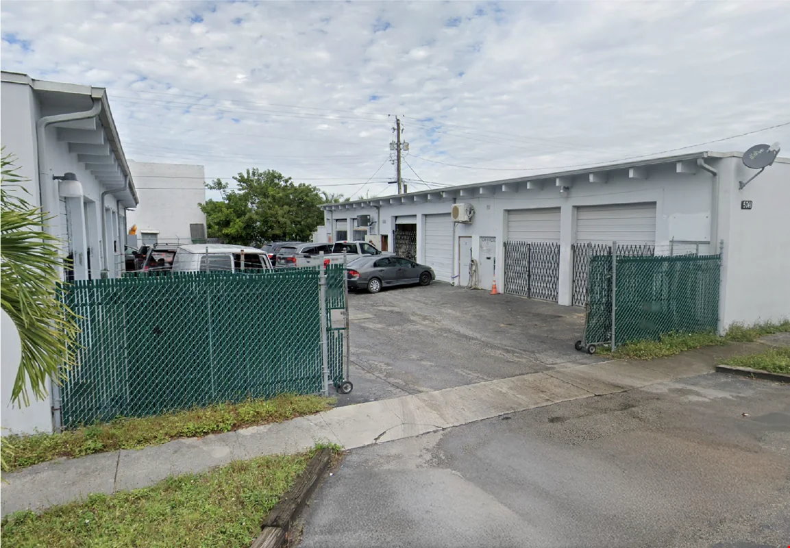 5741 Dawson St • Hollywood, FL — Lease in Hollywood, FL, photo 1 of 7