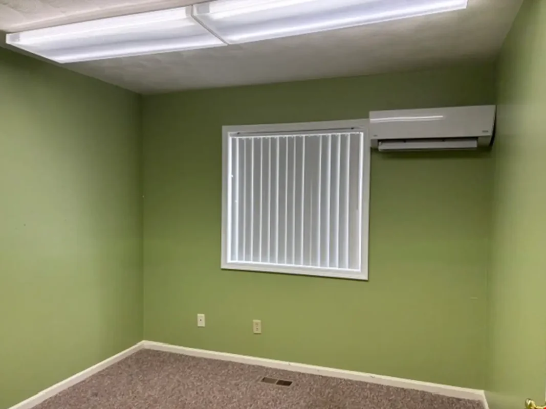 Premium Office Suites for Lease - Grand River &… — Lease in Lansing, MI, photo 3 of 8