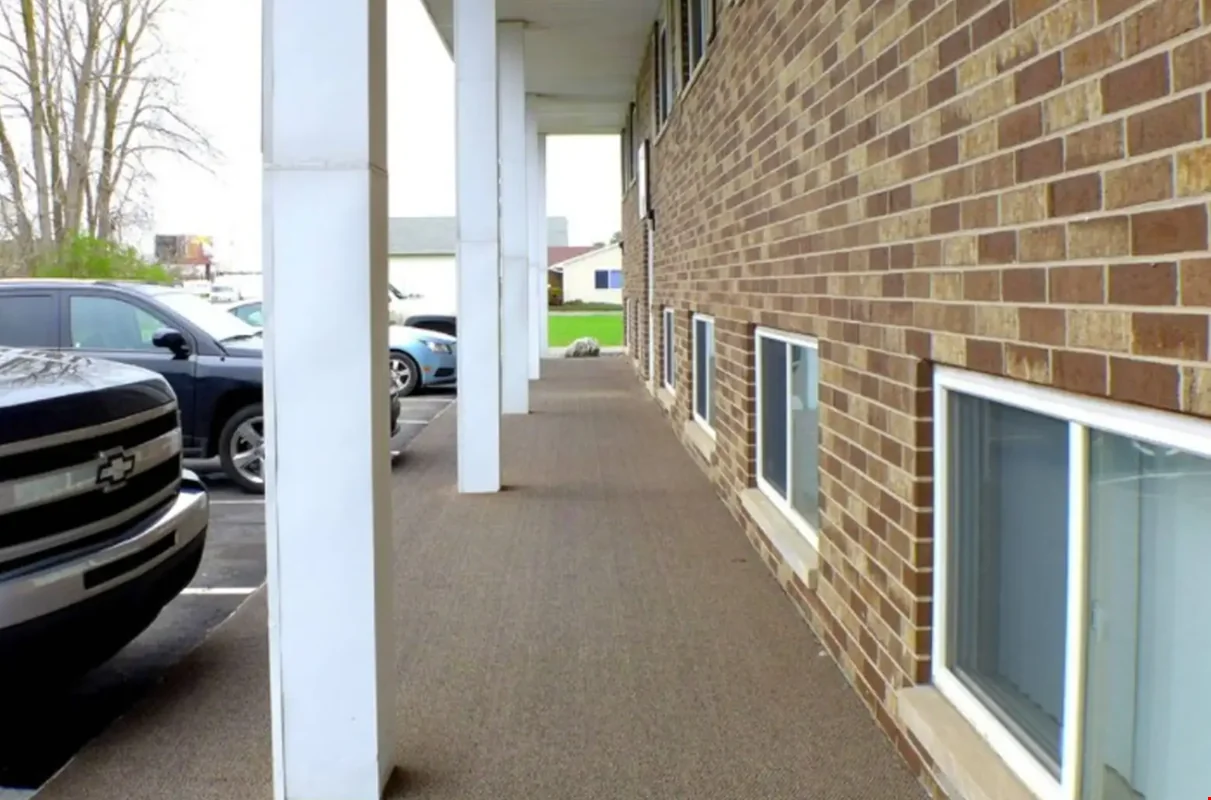Premium Office Suites for Lease - Grand River &… — Lease in Lansing, MI, photo 5 of 8