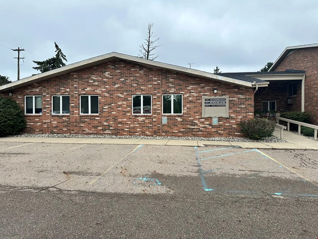 Professional Office Suite on West Saginaw near… — Lease in Lansing, MI, photo 3 of 8