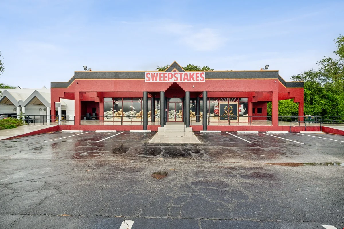 4403 S US Hwy 1 — Lease in Fort Pierce, FL, photo 2 of 8