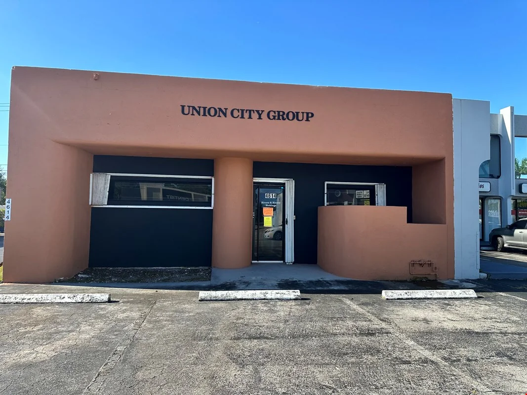 4614 Hollywood Blvd. — Lease in Hollywood, FL, photo 1 of 8