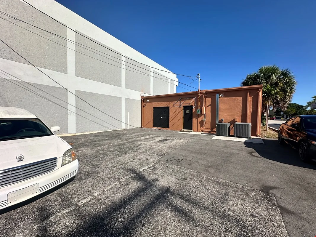 4614 Hollywood Blvd. — Lease in Hollywood, FL, photo 8 of 8