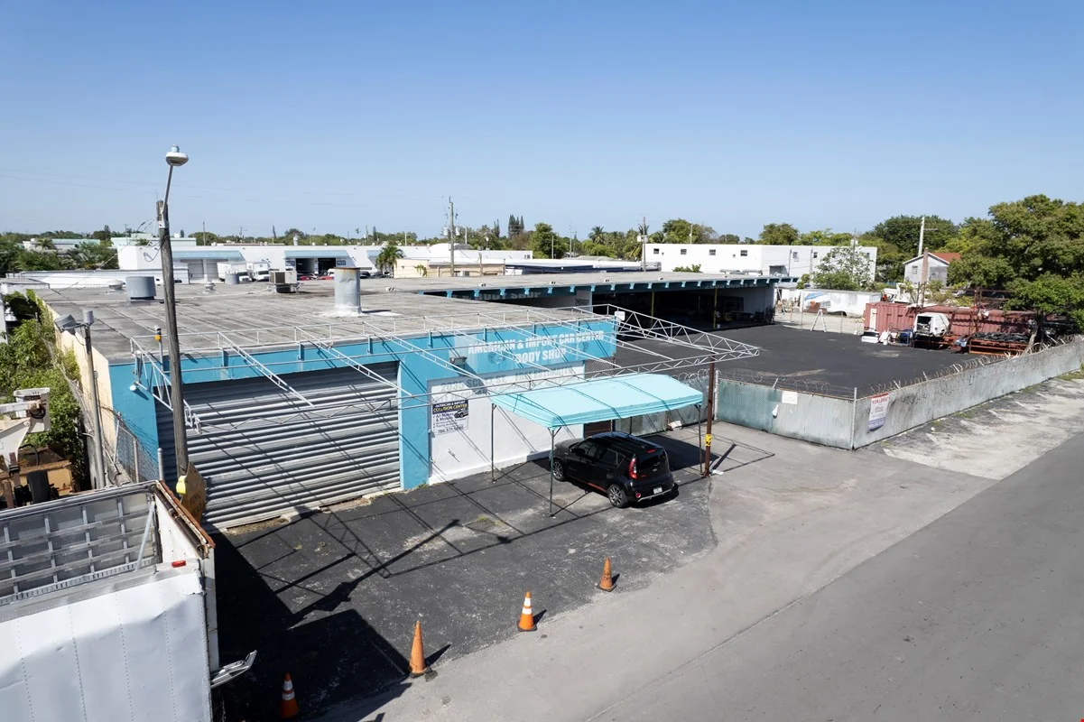 2035 Scott St. — Lease in Hollywood, FL, photo 1 of 7