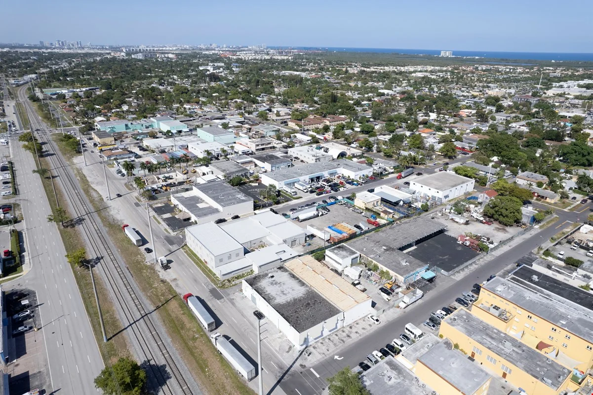 2035 Scott St. — Lease in Hollywood, FL, photo 3 of 7