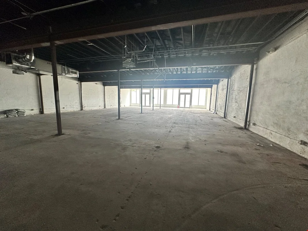 2020 Harrison St. — Lease in Hollywood, FL, photo 4 of 8
