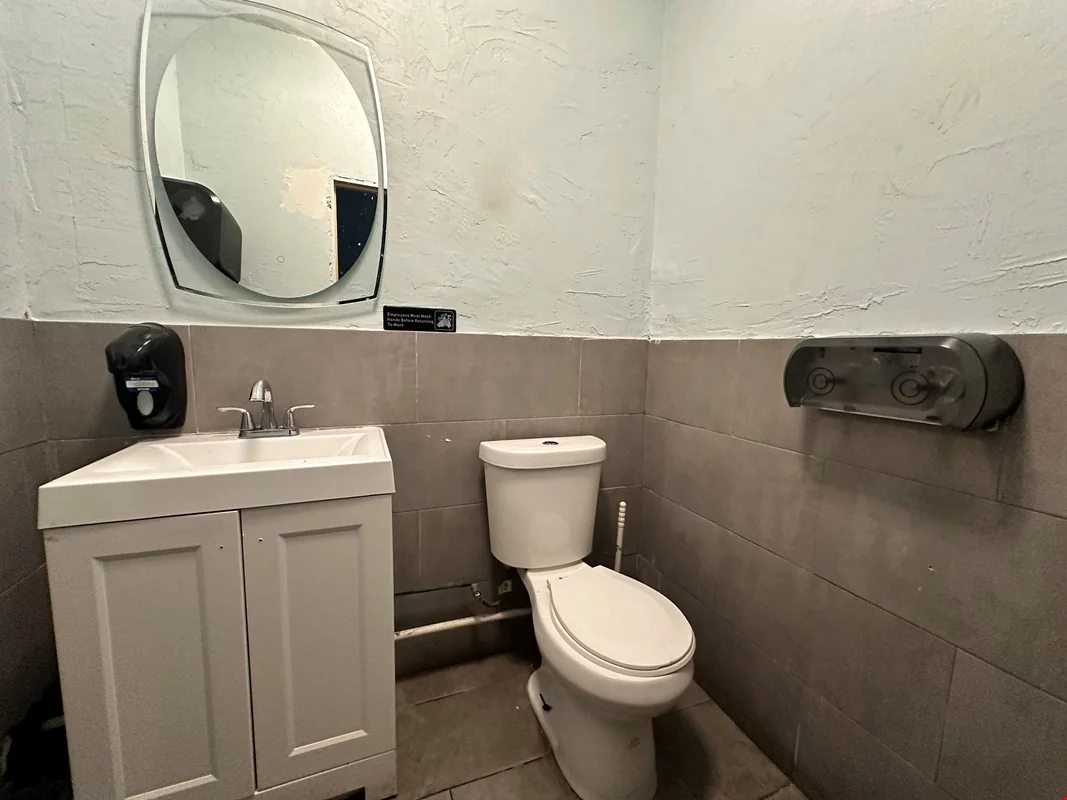 1929 Hollywood Blvd. — Lease in Hollywood, FL, photo 2 of 8