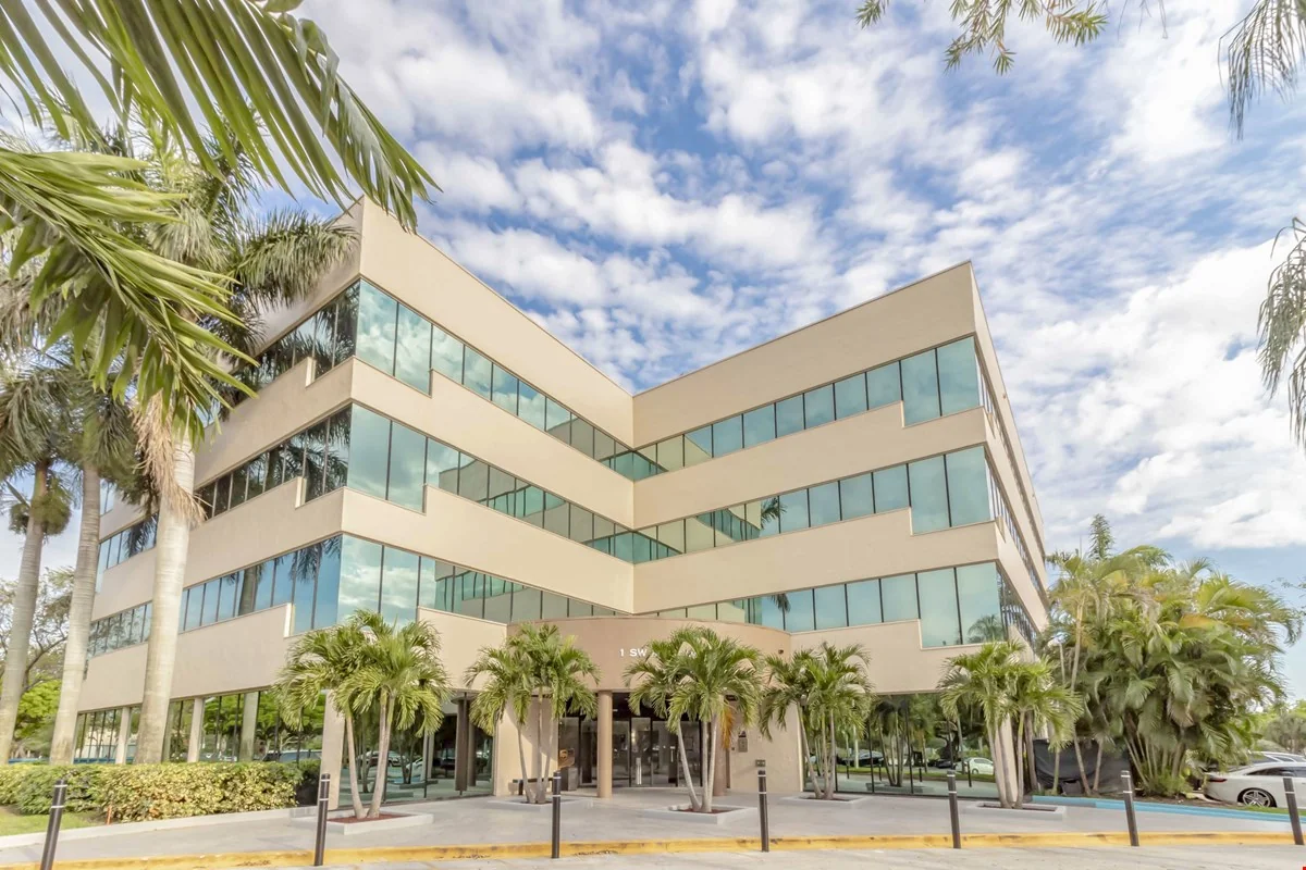 1 SW 129th Ave. Suite 401 — Lease in Pembroke Pines, FL, photo 1 of 8