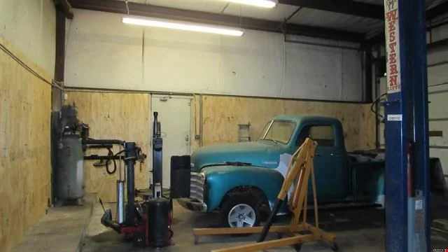 Used Car Lot with Garage — Lease in Jacksonville, AR, photo 4 of 8