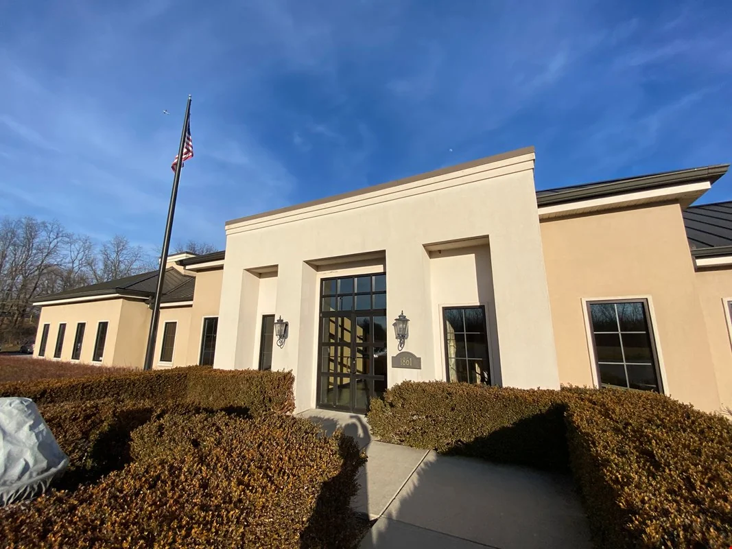 2 Professional Office Spaces For Lease — Lease in Valparaiso, IN, photo 5 of 8