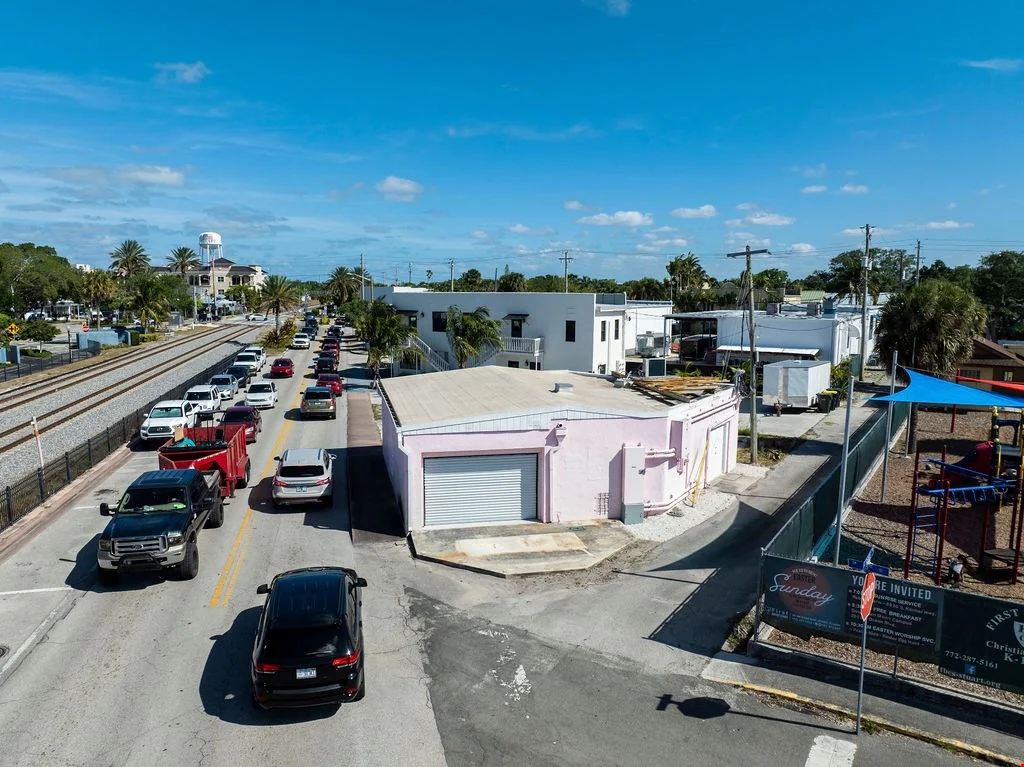 DOWNTOWN STUART OPPORTUNITY — Lease in Stuart, FL, photo 1 of 8